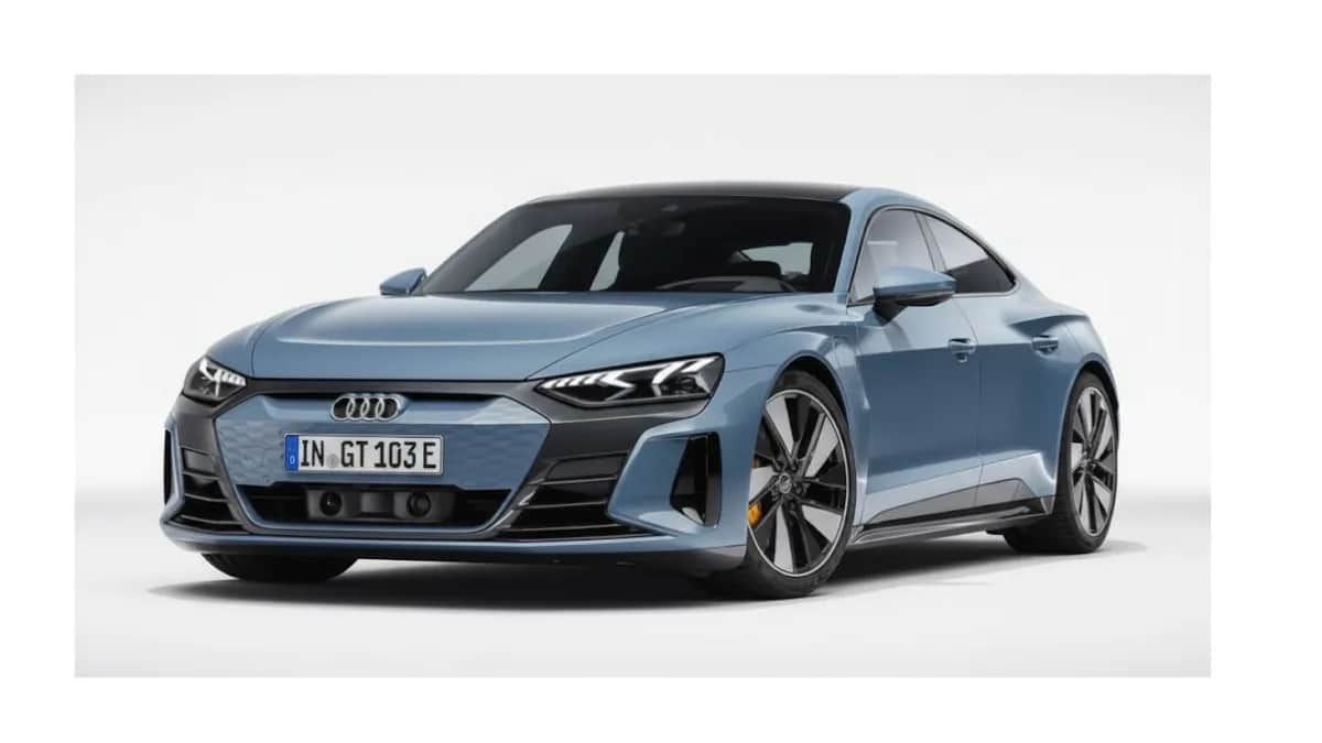 2021 Audi e-tron GT exterior front view