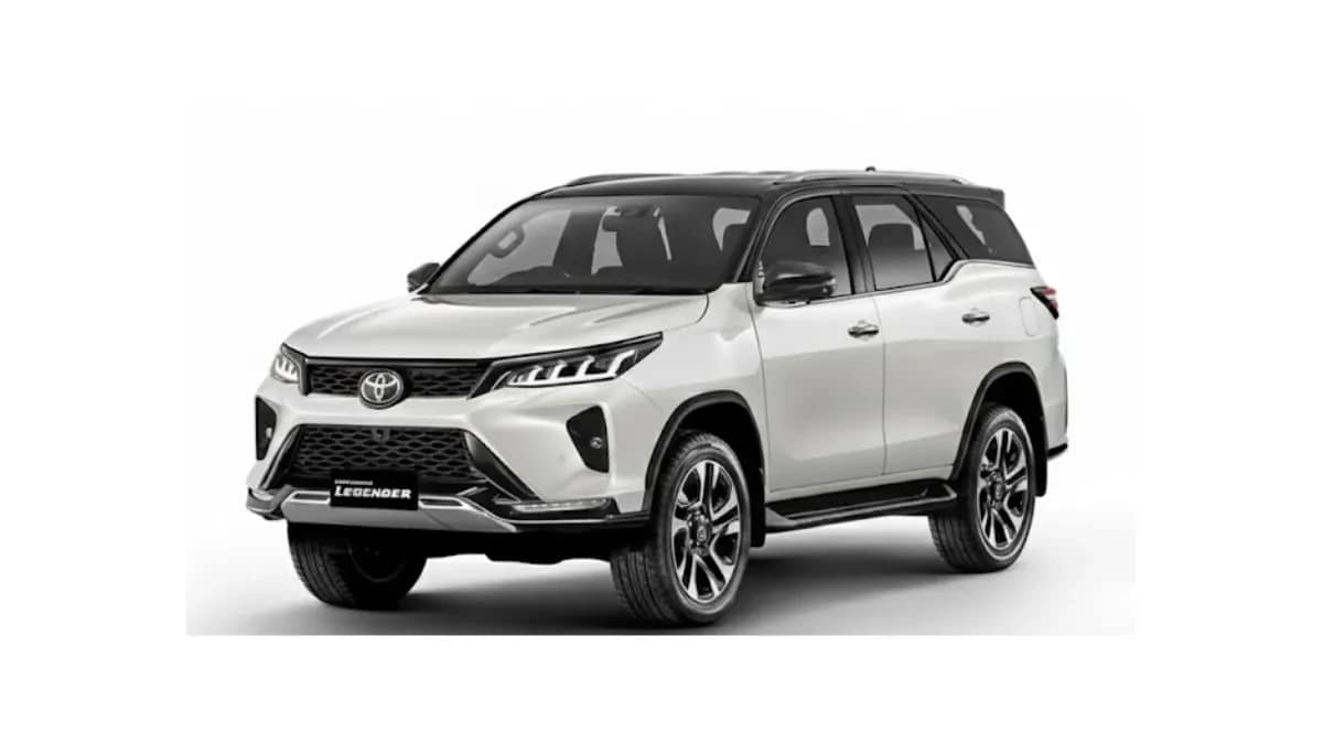 Fortuner Legender exterior view 1