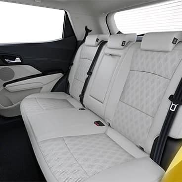 Mahindra XUV 3XO rear seat legroom