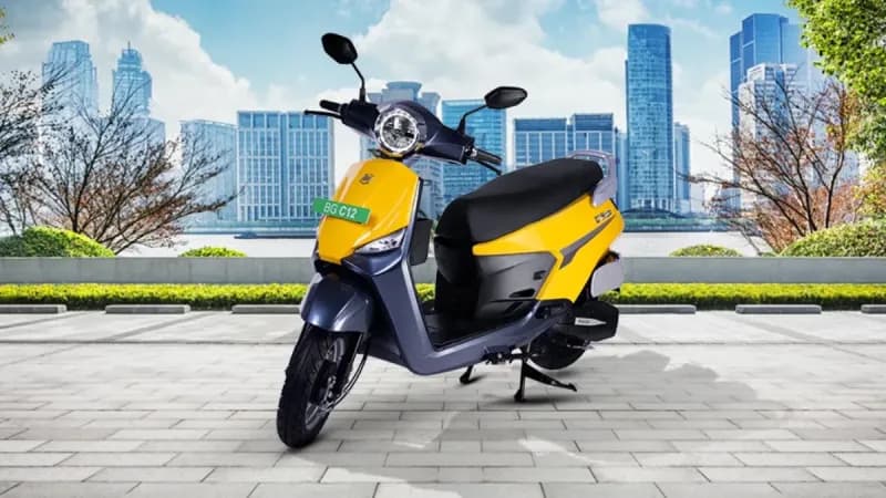 BGauss Max C12 Review My Honest Take on Its Design, Driving, Features and Real-World City EV Experience
