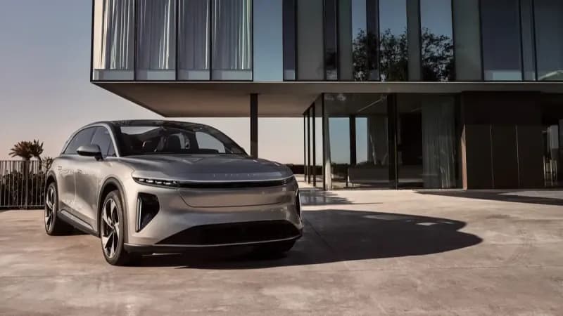 2025 Lucid Gravity Review Is This Luxury EV Really Worth the Hype?