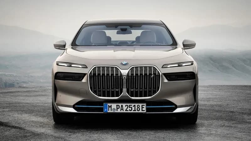BMW i7 Tops Charts in India Crosses 1,000 Units to Become Best-Selling Luxury Sedan