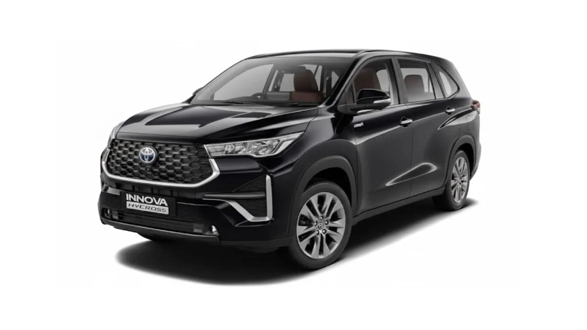Toyota Innova Hycross
