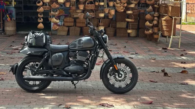Yezdi Roadster Review Retro Charm Meets Modern Edge – Is This Indias Most Iconic Ride Back?