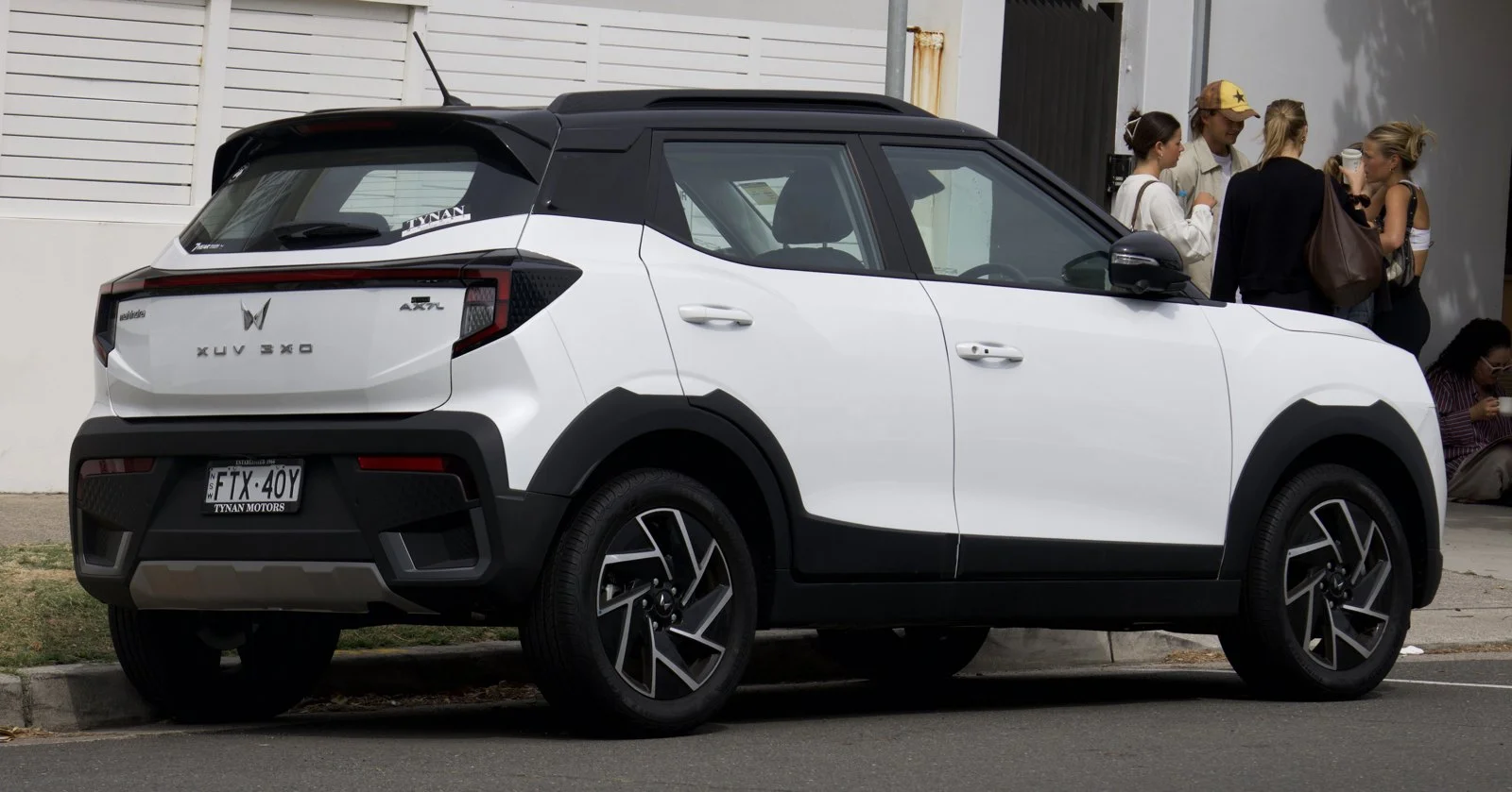 XUV 3XO vs Hyundai Venue vs Kia Sonet vs Skoda Kylaq