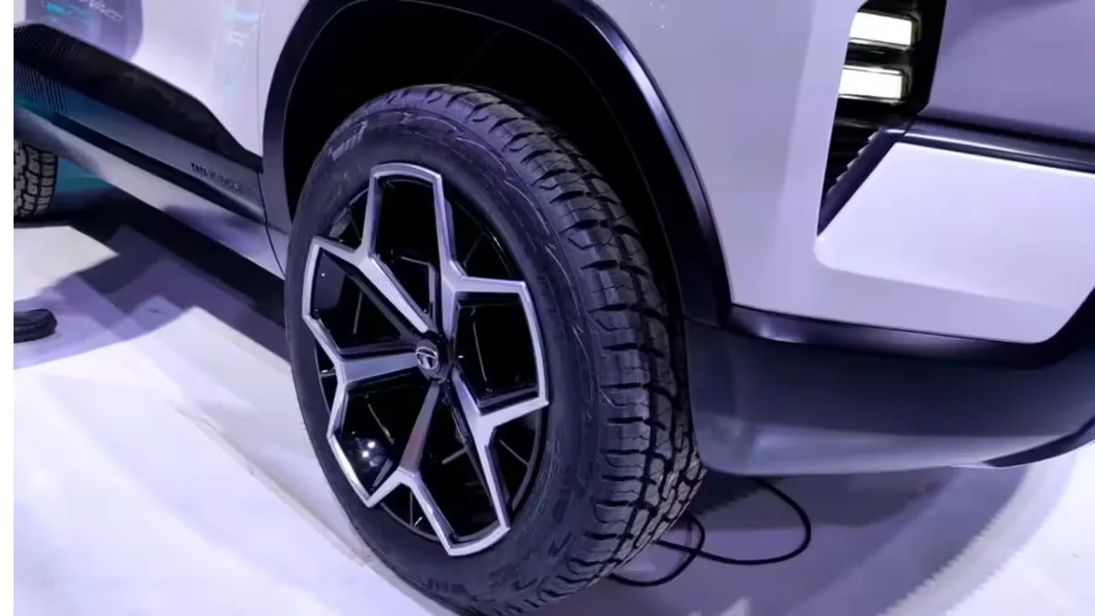 tata sierra wheel view image