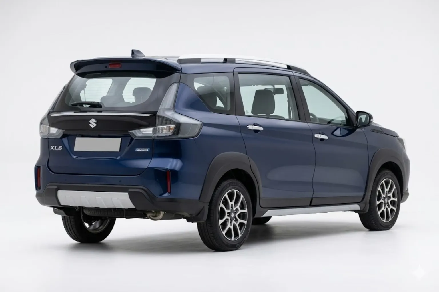 Maruti XL6 Rear Right Three Quarter Image